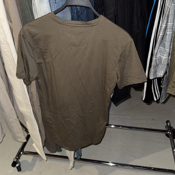 MEN (basic t shirt) - Picture 2 of 4
